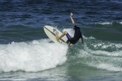 20_Surfer-sur-la-Vague_Australie_2018_20x30